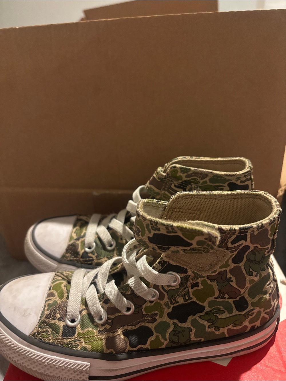 Converse Kids High-Top Sneakers in Green Camo
